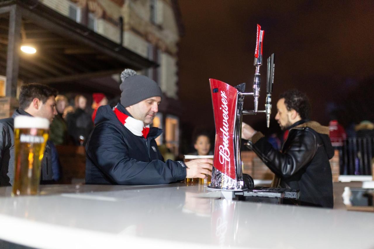 Anfield 3*